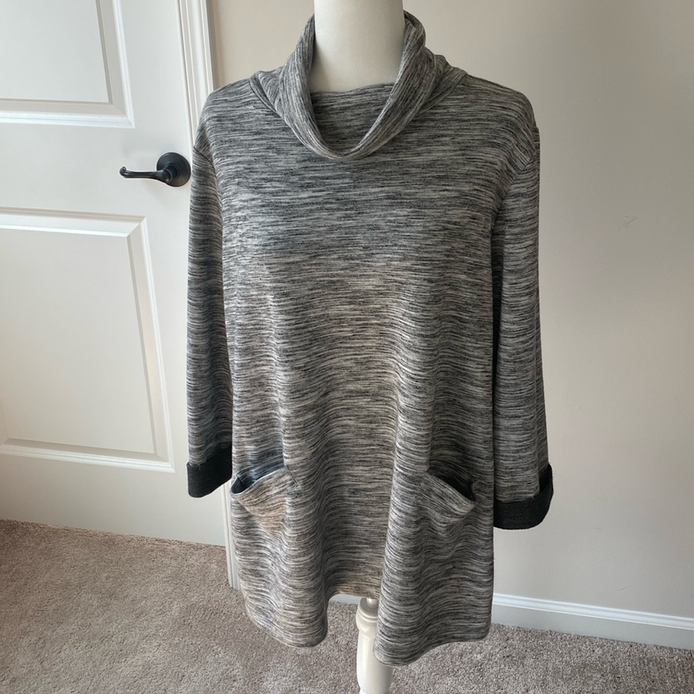 Liz Claiborne Women’s XL Cowl Neck Shirt